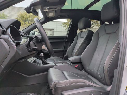 Used 2022 Audi Q3 2.0T Premium Plus w/ Premium Plus Package image 16