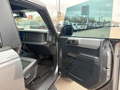 Used 2024 Ford Bronco Black Diamond w/ Sasquatch Package image 26