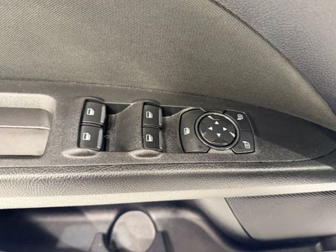 Used 2019 Ford Fusion SE FWD image 39