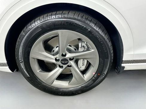 New 2026 Genesis GV70 2.5T Advanced AWD/4WD image 23