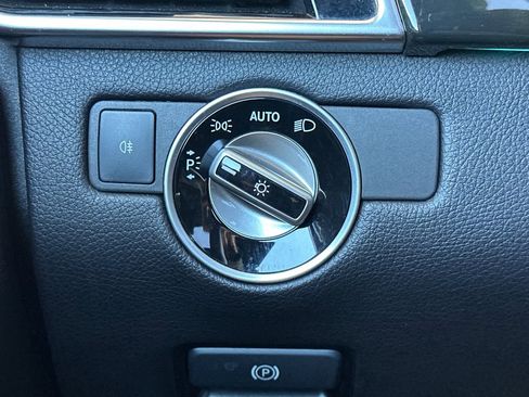 Used 2018 Mercedes-Benz GLE 43 AMG 4MATIC image 35