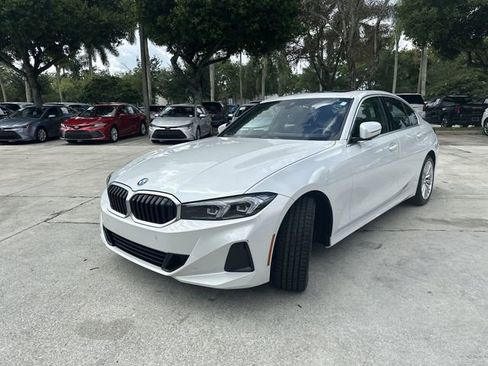 Used 2024 BMW 330i Sedan w/ Convenience Package RWD image 19