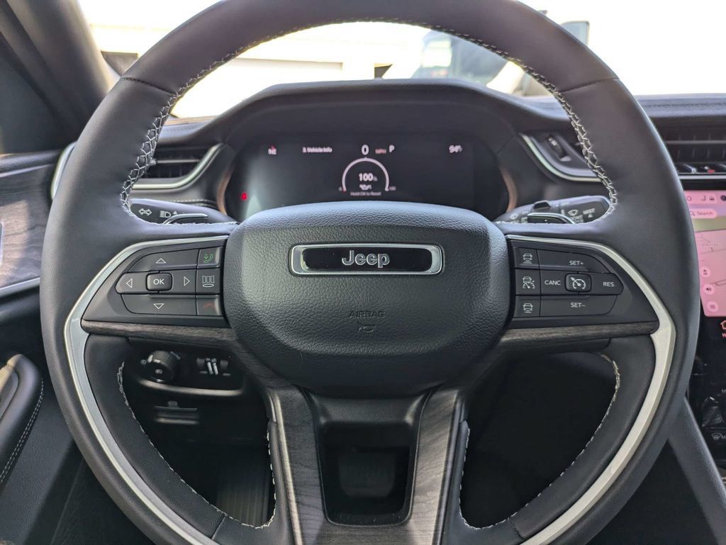 Used 2024 Jeep Grand Cherokee L Limited w/ Black Appearance Package RWD image 30