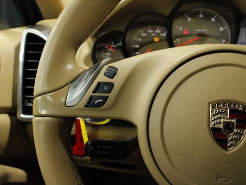 Used 2011 Porsche Cayenne S AWD/4WD image 37