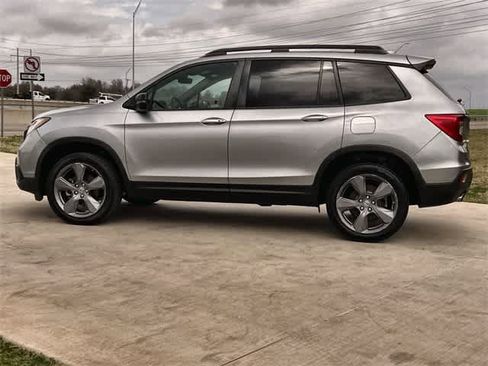 Certified 2020 Honda Passport Touring image 4