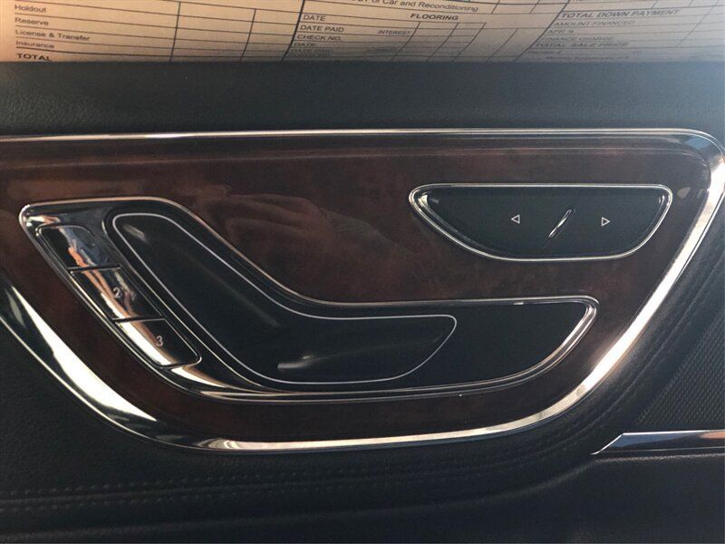 Used 2019 Lincoln Continental Premiere FWD image 18