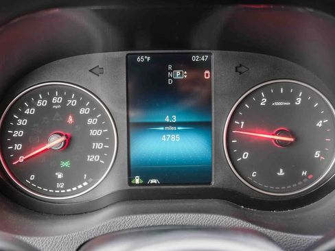 Used 2024 Mercedes-Benz Sprinter 2500 image 26