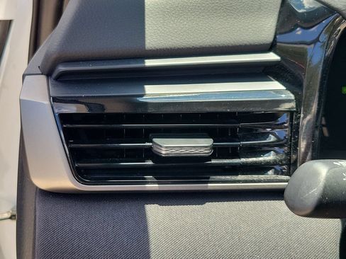 Used 2025 Toyota Camry LE w/ Convenience Package FWD image 33