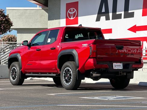New 2025 Toyota Tacoma TRD Off-Road image 3
