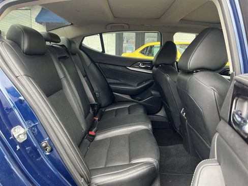 Used 2017 Nissan Maxima 3.5 SL FWD image 13