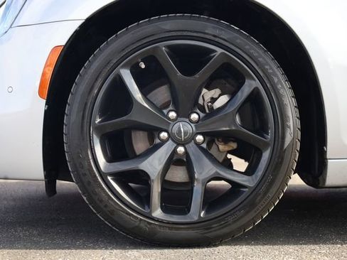 Used 2022 Chrysler 300 S image 7