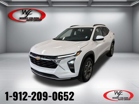 New 2026 Chevrolet Trax LT w/ LT Convenience Package FWD image 1