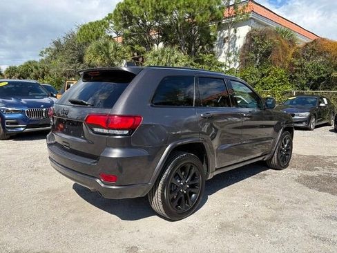 Used 2019 Jeep Grand Cherokee Altitude image 7