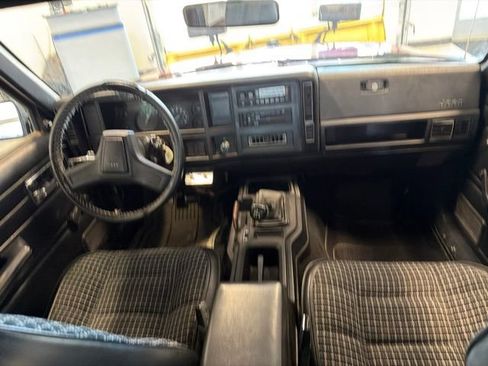 Used 1987 Jeep Cherokee 4WD 4-Door image 14