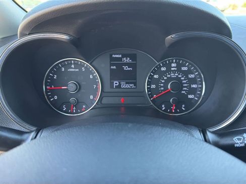 Used 2016 Kia Forte LX image 30