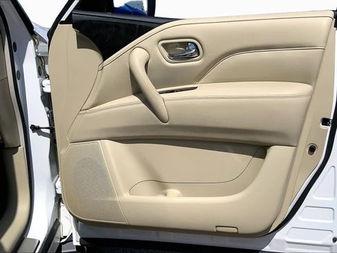 Used 2022 INFINITI QX80 Luxe w/ Cargo Package AWD/4WD image 23