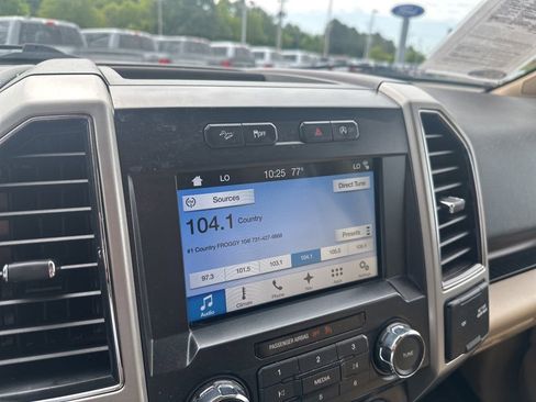 Used 2017 Ford F150 Lariat AWD/4WD image 24