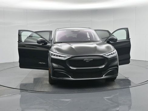 Used 2022 Ford Mustang Mach-E California Route 1 image 30