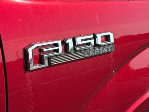 Used 2019 Ford F150 Lariat w/ Equipment Group 502A Luxury AWD/4WD image 17