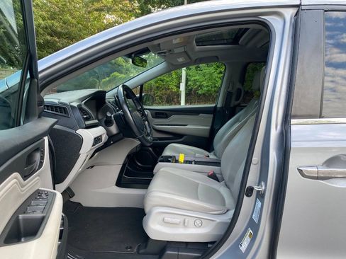 Used 2019 Honda Odyssey Touring image 15
