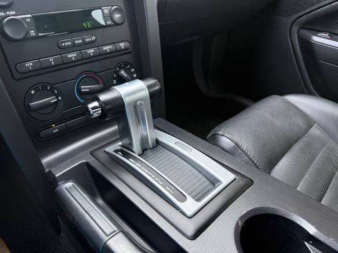 Used 2006 Ford Mustang GT RWD image 20