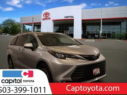 Used 2024 Toyota Sienna XLE