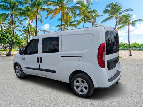 Used 2018 RAM ProMaster City SLT w/ Lights & Wheels Group image 5