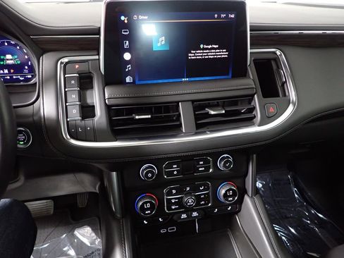 Used 2022 Chevrolet Tahoe Z71 w/ Off-Road Capability Package AWD/4WD image 33