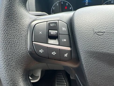 Used 2023 Ford Transit 350 XLT RWD image 21