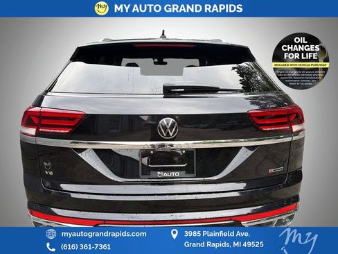 Used 2022 Volkswagen Atlas Cross Sport SEL Premium R-Line AWD/4WD image 6