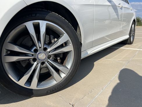 Used 2016 Mercedes-Benz E 350 Sedan image 13