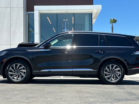 New 2026 Lincoln Aviator AWD image 6