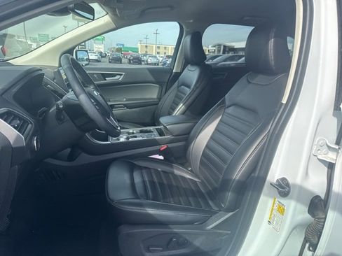 Used 2024 Ford Edge SEL image 17