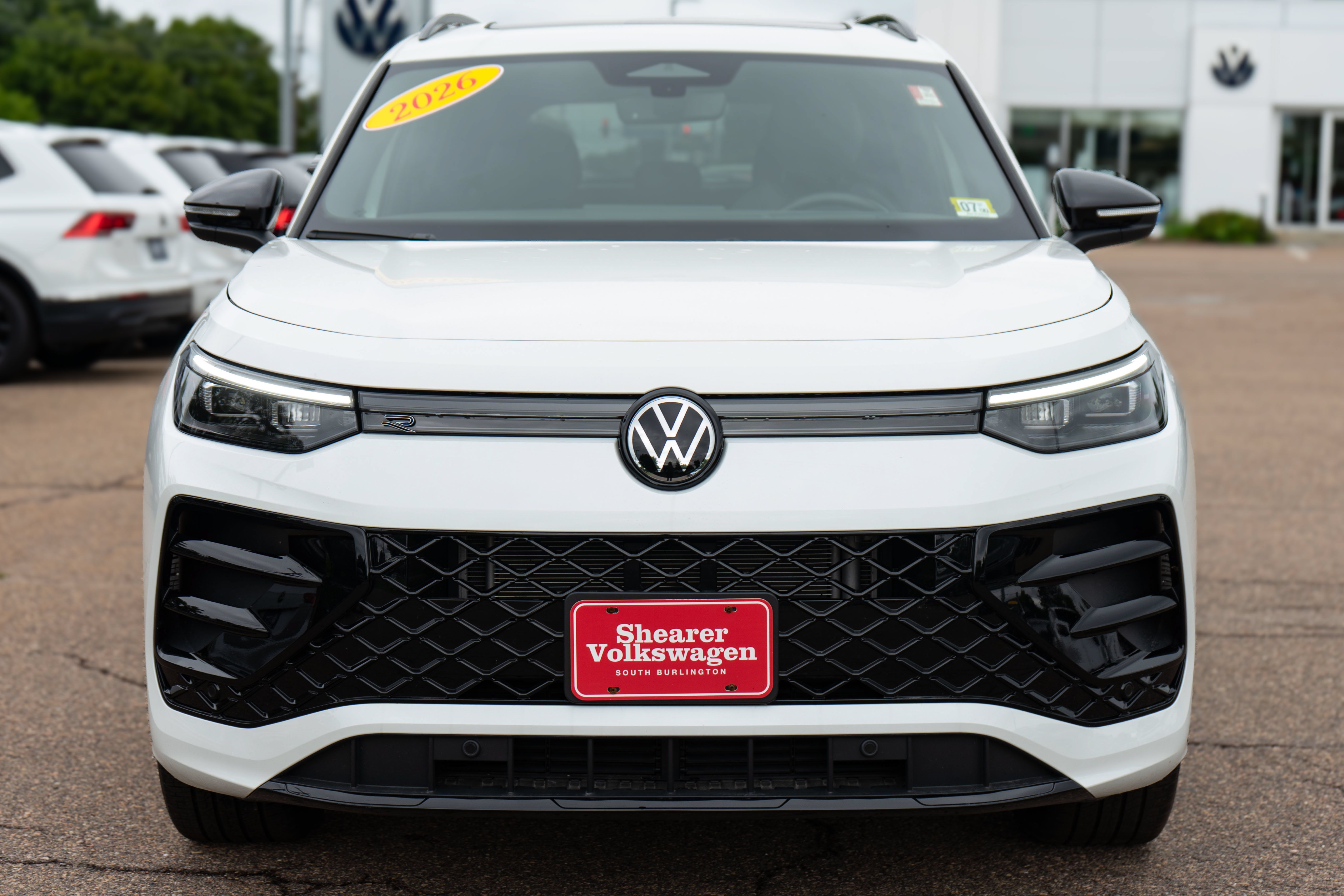 Used 2026 Volkswagen Tiguan SE R-Line AWD/4WD image 9