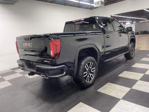 Used 2025 GMC Sierra 1500 AT4 w/ AT4 Premium Package image 5