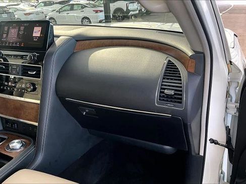 Certified 2024 Nissan Armada SL image 18
