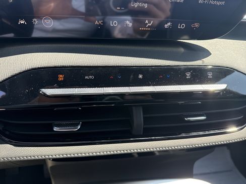 New 2026 Buick Enclave Sport Touring w/ Power Package image 18