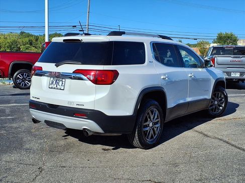 Used 2019 GMC Acadia SLT image 32