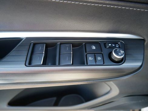 Certified 2024 Toyota Venza Limited AWD/4WD image 16