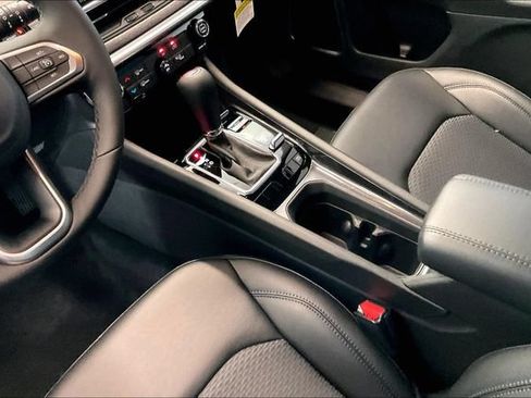 New 2026 Jeep Compass Latitude AWD/4WD image 7