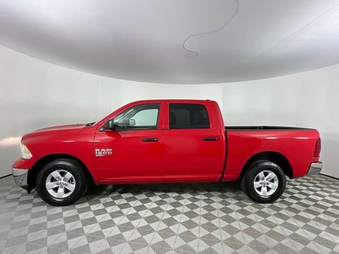 Used 2022 RAM 1500 Classic SLT image 8