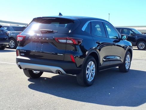 Used 2023 Ford Escape Active AWD/4WD image 5