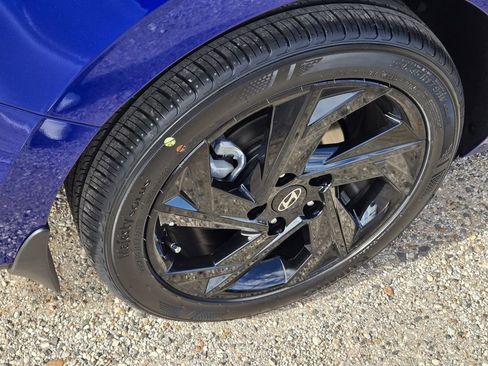 New 2026 Hyundai Elantra SEL Sport Premium FWD image 5