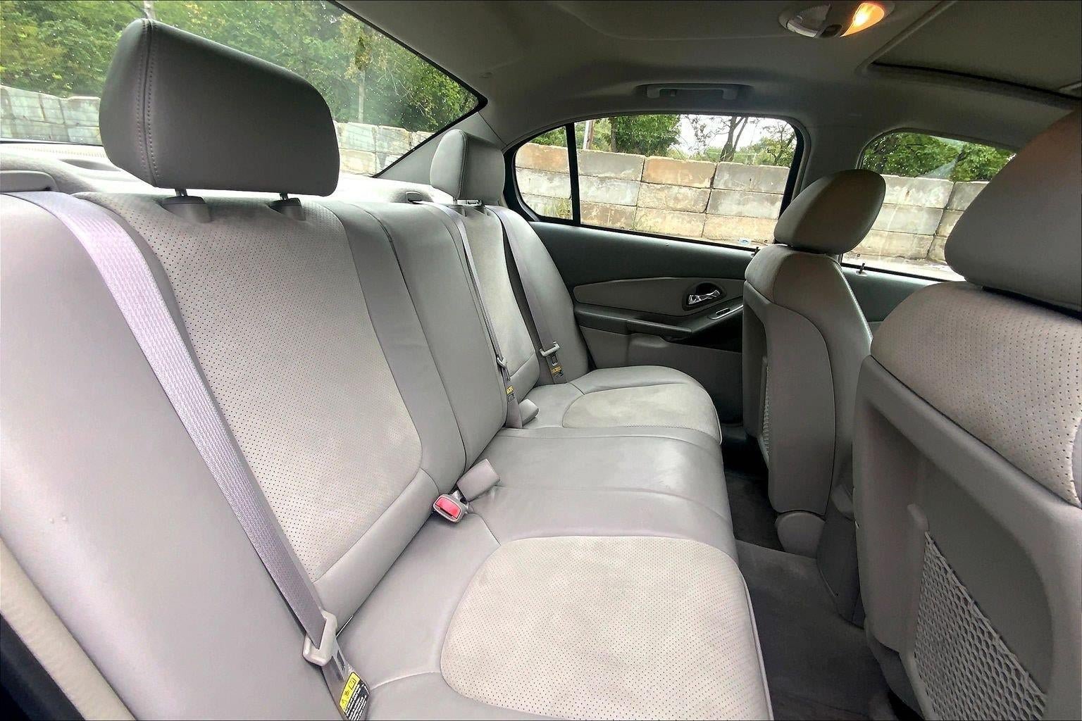 Used 2005 Chevrolet Malibu LT w/ Preferred Equipment Group FWD image 23