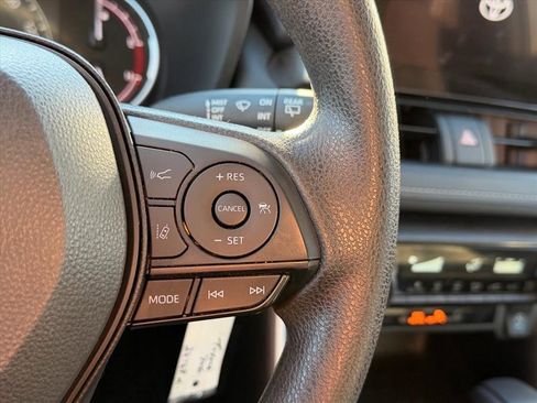 Used 2024 Toyota RAV4 LE image 17