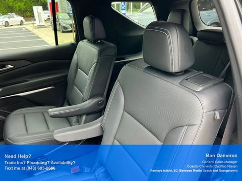 Used 2025 Chevrolet Traverse LT AWD/4WD image 16