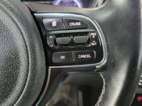 Used 2020 Kia Niro LXS image 20