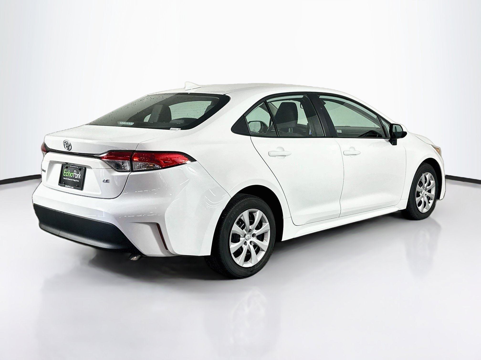 Used 2026 Toyota Corolla LE FWD image 9