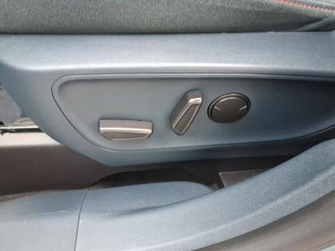 Used 2022 Ford Maverick XLT w/ Equipment Group 300A Standard image 16