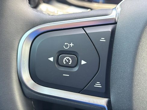 Used 2024 Volvo XC60 T8 Core image 27